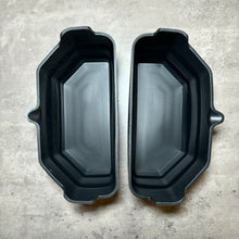 Load image into Gallery viewer, Cyraeon 2-in-1 Collapsible Silicone Slow Cooker Liner – Reusable, Dishwasher Safe & Ideal for Cooking Multiple Foods (Black).