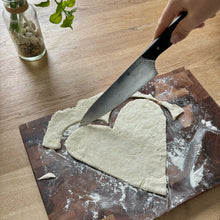 Load image into Gallery viewer, 8" Professional Chef's Knife, Easy to Slice Through Anything, High-End Steel. Lifetime Guarantee 🔪