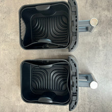 Load image into Gallery viewer, Cyraeon 2-in-1 Silicone Air Fryer Liners for Ninja Foodi FlexDrawer AF500UK, 10.4L Insert, 2PCS (Black).