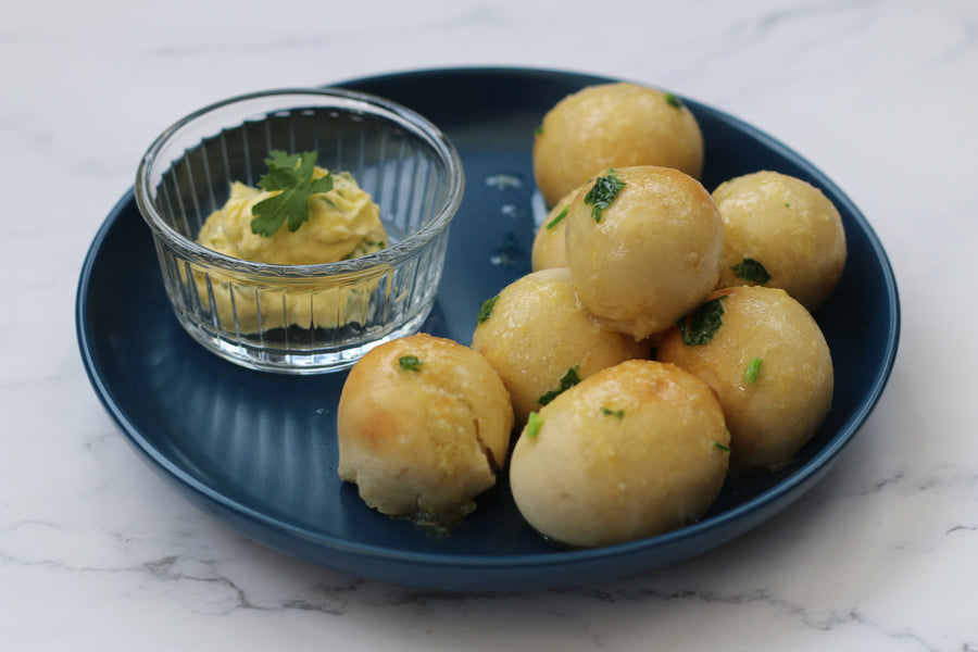 Mozzarella Stuffed Dough Balls with Garlic & Parsley Butter 😍😋🧄