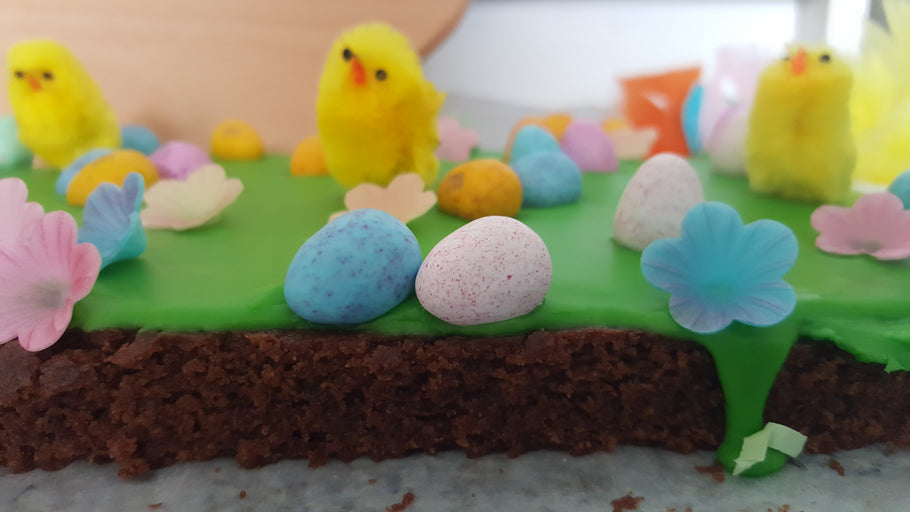 Easter Garden Brownie Tray Bake 🐣🍫🍃