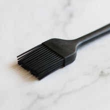 Load image into Gallery viewer, Silicone Pastry Brush, Use When Cooking, Baking, Grilling &amp; Basting. Heat Resistant. Black, 21CM.
